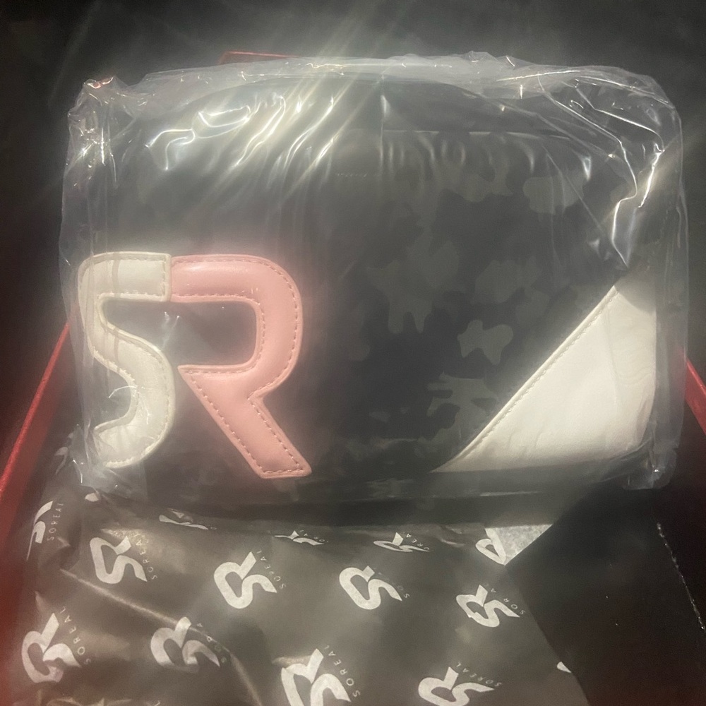 New so real purse